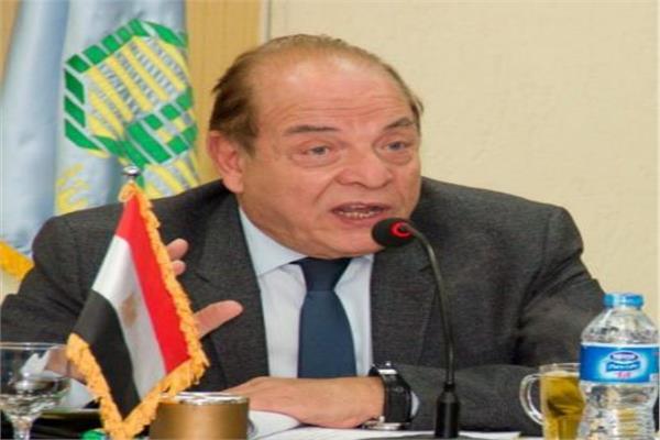 الدكتور سمير عارف رئيس مجلس إدارة جمعية مستثمرى العاشر من رمضان