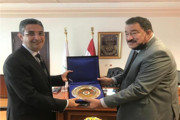 رئيس اتحاد الجودو يجتمع برئيس الهيئة القومية للبريد لإعداد بطل السومو 