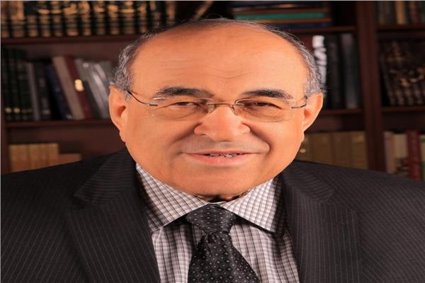 دكتور مصطفى الفقي مدير مكتبة الإسكندرية