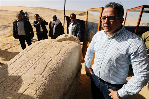 وزير السياحة و الآثار د. خالد العنانى