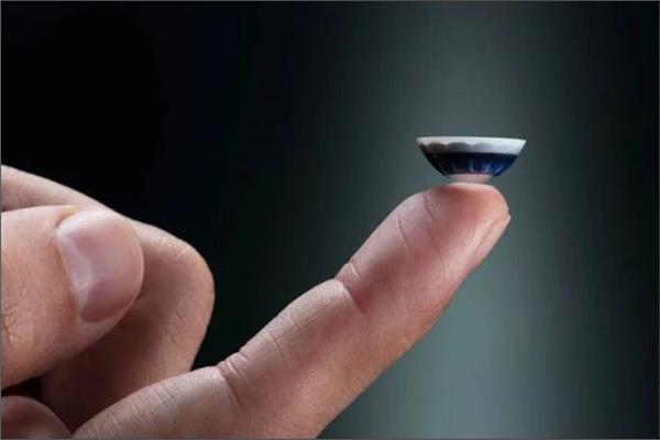  آبل تطلق «العدسات اللاصقة»  للواقع المعزز في 2030