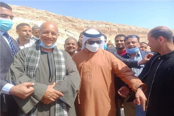 سفير الإمارات  فى منطقة تل العمارنه الأثرية  بالمنيا