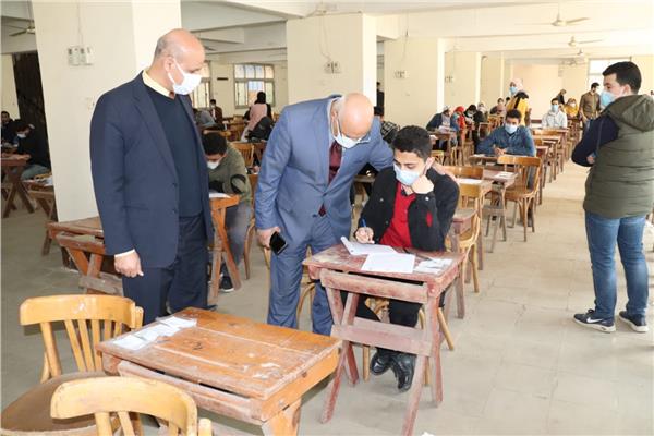 المشرف على قطاع خدمة المجتمع بجامعة بنها