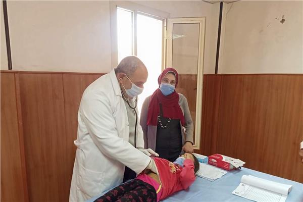 حياه كريمه تدشن قافله علاجيه مجانيه بقرية ساقية المنقدي بمركز اشمون 