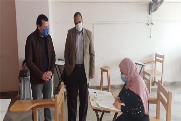 نائب رئيس جامعة بنها لشئون التعليم والطلاب يواصل جولاته لتفقد سير الامتحانات