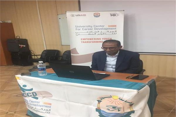  الدكتور أحمد غلاب محمد رئيس جامعة أسوان