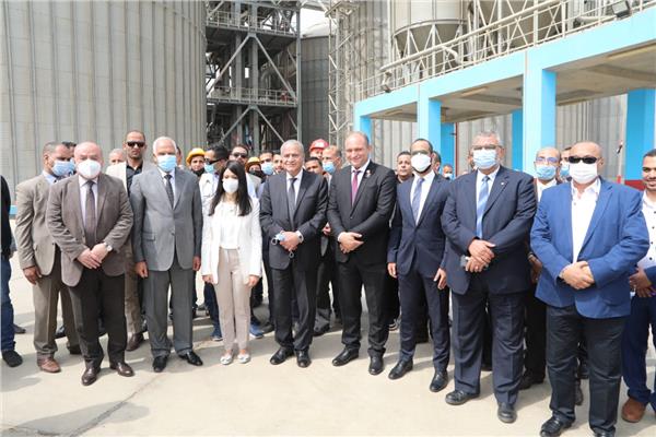 وزيرا التموين والتعاون الدولي ومحافظ الجيزة يفتتحون المركز الإقليمي لتكنولوجيا