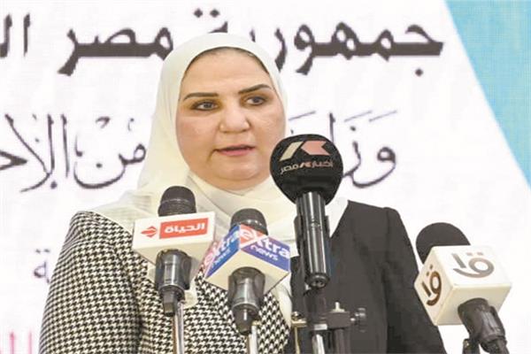  نيفين القباج
