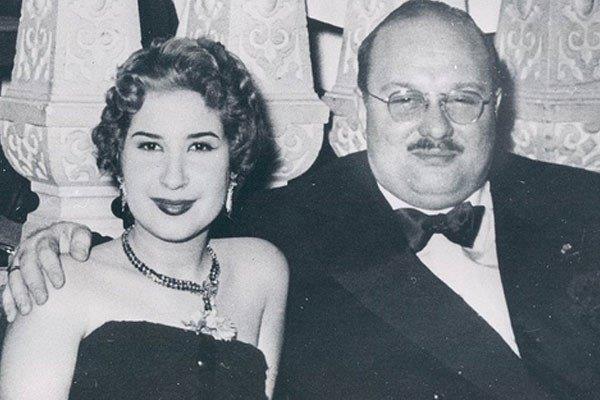 الملكة ناريمان برفقة الملك فاروق - أرشيقية