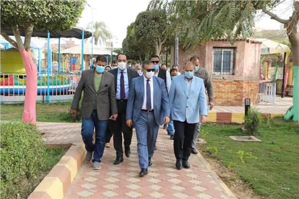 محافـظ المنوفية يتفقد تطوير وتجميل حديقة الطفل والورد بأشمون 