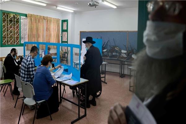 صورة من إحدى اللجان