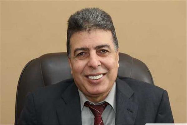  أنور فوزى رئيس مصلحة الضرائب العقارية