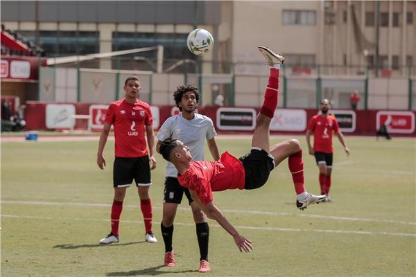 بدر بانون