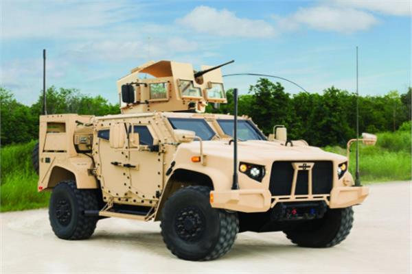  المركبات القتالية JLTV
