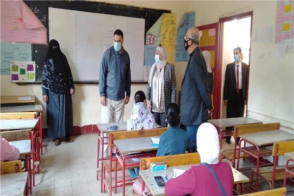 متابعة امتحانات بمدارس القليوبية