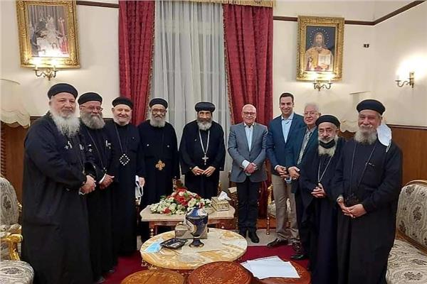 الانبا تادرس يستقبل محافظ بورسعيد بمقر المطرانية