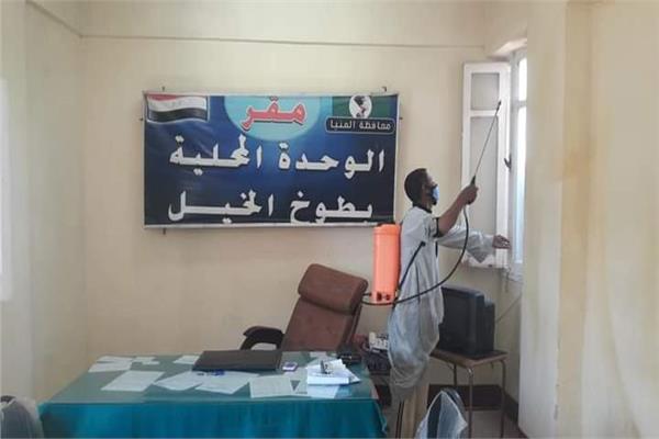 تطهير الوحدة المحلية لقرية طوخ  ورفع 25 طن قمامة ومخلفات بالمنيا