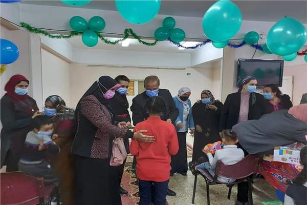 حملة رفع الوعي الصحي بالتنسيق بين وزارة الصحة والتضامن والاحتفال بيوم اليتيم