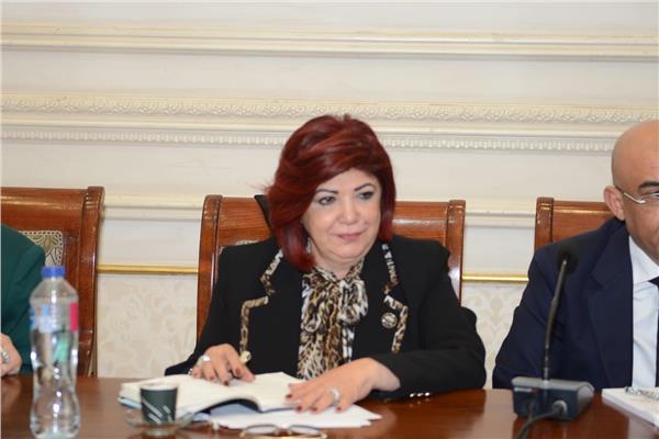 النائبة نورا على رئيس لجنة السياحة والطيران بمجلس النواب