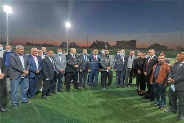محافظ البحيرة يتفقد مركز شباب قرية عبد الحليم محمود بأبو المطامير