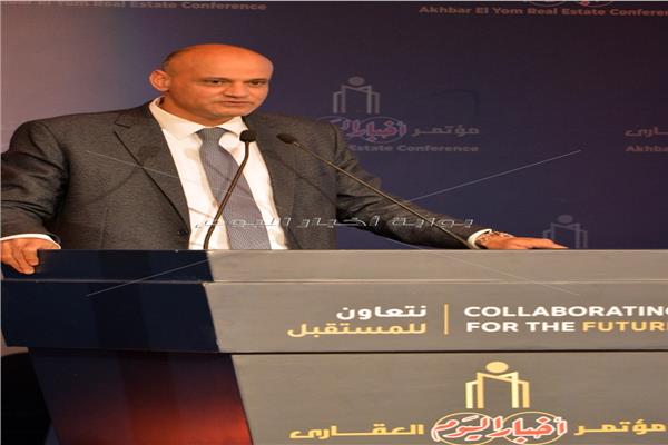 الكاتب الصحفي خالد ميري