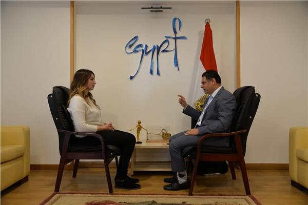 رئيس التنفيذي لهيئة تنشيط السياحة مع محررة بوابة أخبار اليوم 
