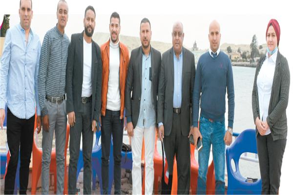 طاقم الكراكة