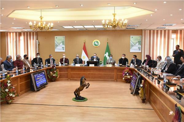   محافظ الشرقية  يؤكد على:  سرعة إنهاء إجراءات التصالح في مخالفات البناء 