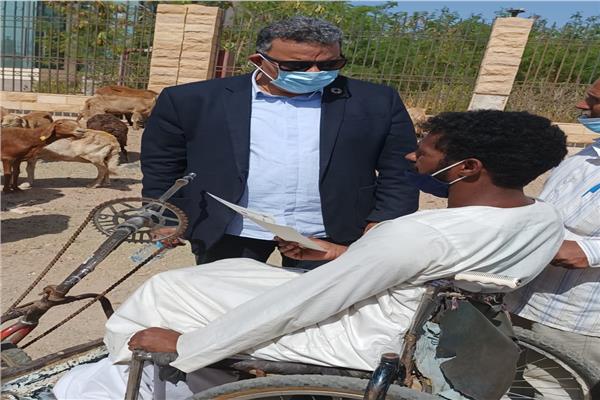 مشروعات تنموية.. محافظ البحر الأحمر يعلن تدشين برنامج التمكين الاقتصادي