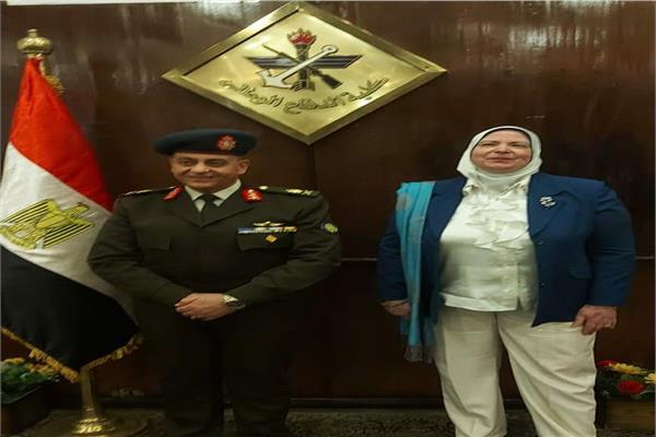 رنداحلاوة رئيس الاداره المركزية 