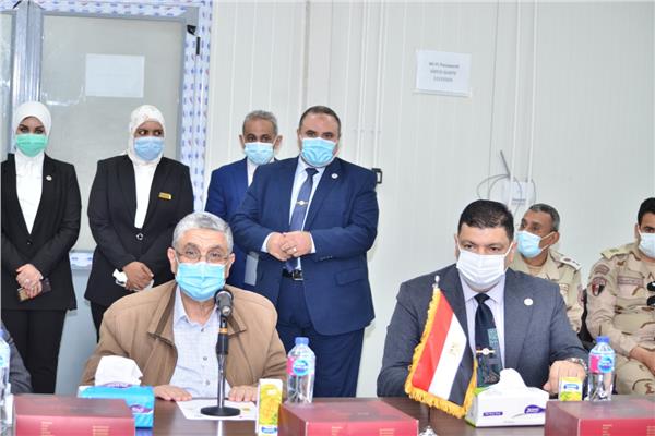 وزير الكهرباء د.محمد شاكر ورئيس هيئة المحطات النووية د.امجد الوكيل