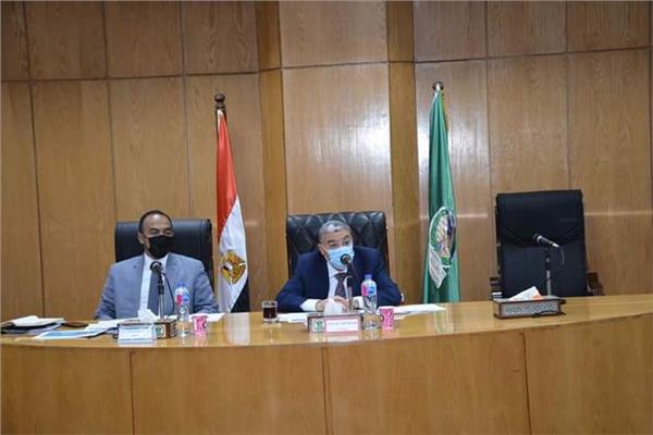 محافظ المنيا يتابع الموقف التنفيذي لمشروعات المبادرة الرئاسية "حياة كريمة"