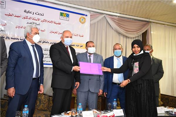 الداودي يشهد ختام المعسكر التدريبي لهندسة الأزهر بقنا