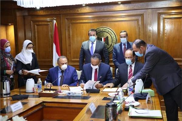  توقيع بروتوكول تعاون بين أكاديمية البحث العلمي والمعهد القومى