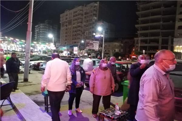 متابعة غلق المحال التجارية 