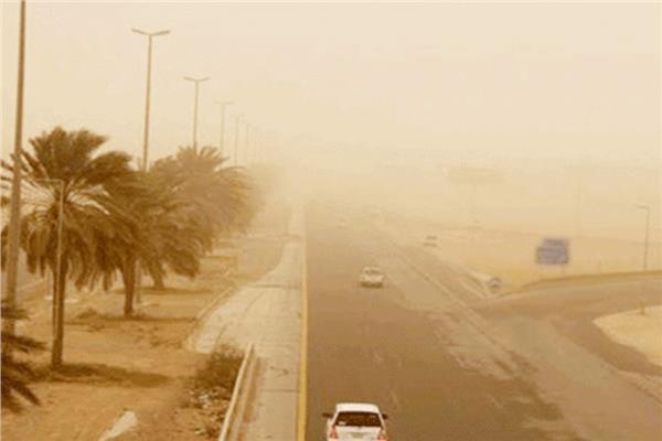الأرصاد تحذر من إنخفاض الرؤية 