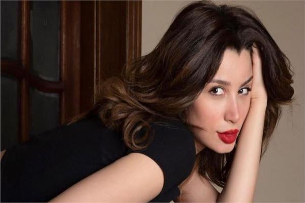 سارة التونسى