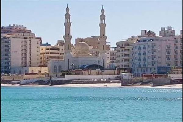 «العوام» .. أشهر معالم السياحة الدينية بكورنيش مطروح 
