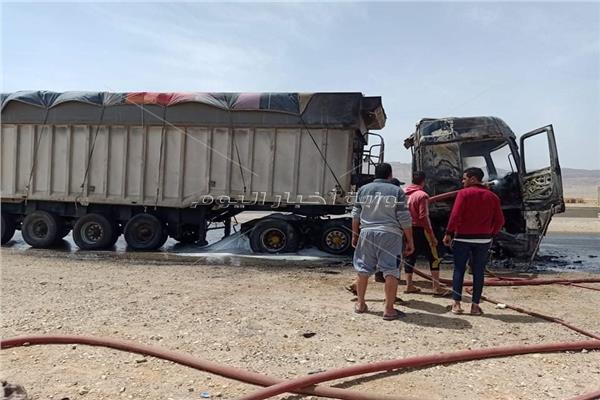 حريق سيارة نقل بطريق السويس