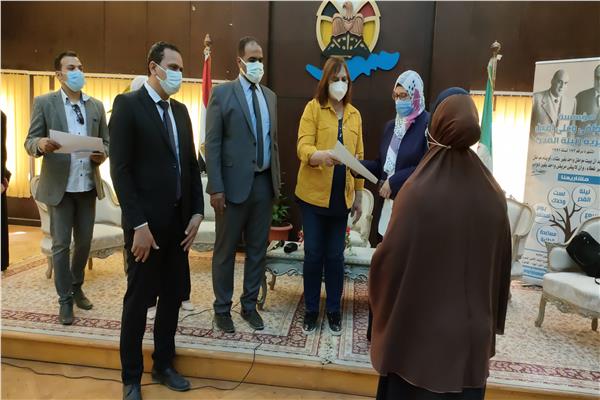 مليون جنية من مؤسسة مصطفى وعلى أمين ل 65 أسرة بالفيوم 