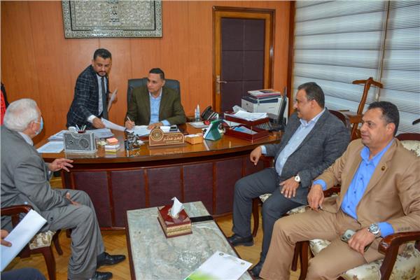 لقاء المحافظ بأعضاء البرلمان