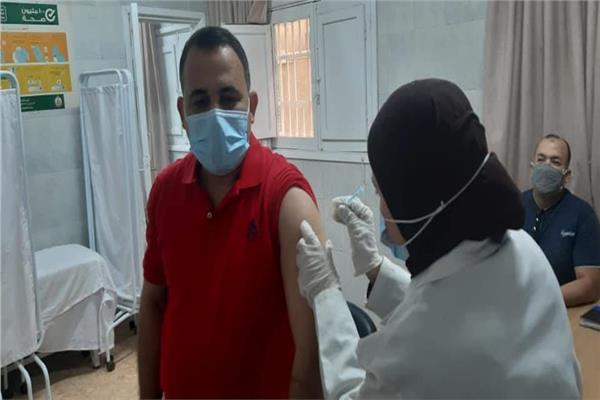 عادل النجدي عميد كلية التربية جامعة أسيوط،