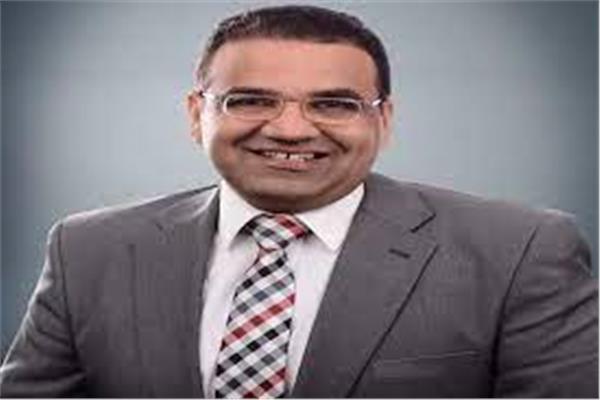 الدكتور شريف حتة استشاري الطب الوقائي والصحة العامة