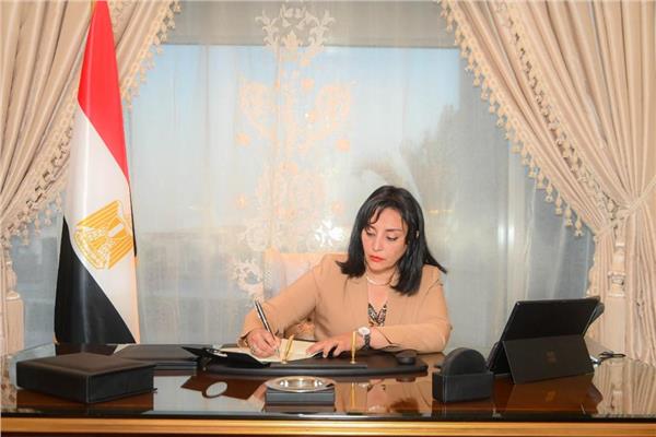  غادة شلبي نائب وزير السياحة والآثار لشئون السياحة