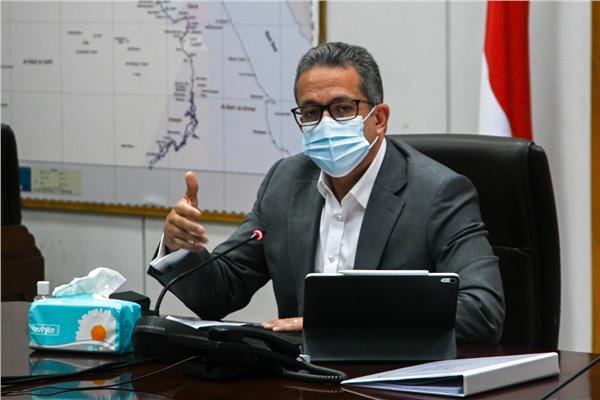 د.خالد العناني وزير السياحة و الاثار