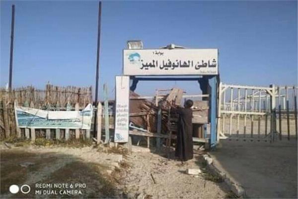 غلق شواطئ العجمى غرب الاسكندرية بالاسوار