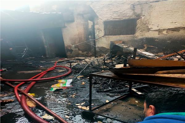السيطرة علي حريق بسوق تجاري بطنطا
