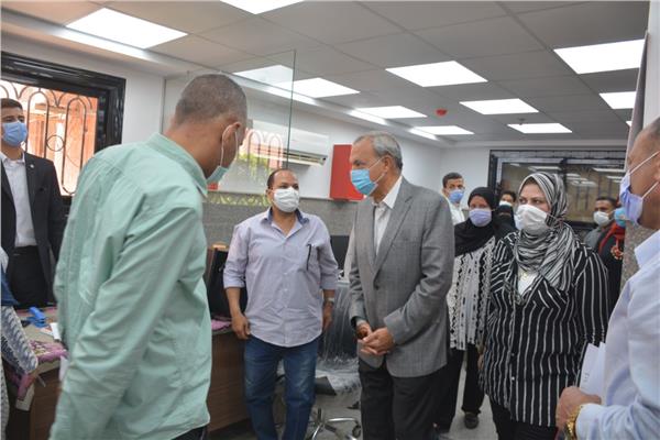 محافظ القليوبية يتابع تطبيق التجريبى لمنظومة التراخيص والاشتراطات البنائية الجديدة 
