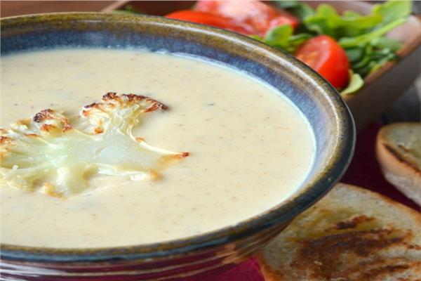 شوربة القرنبيط بالجزر 