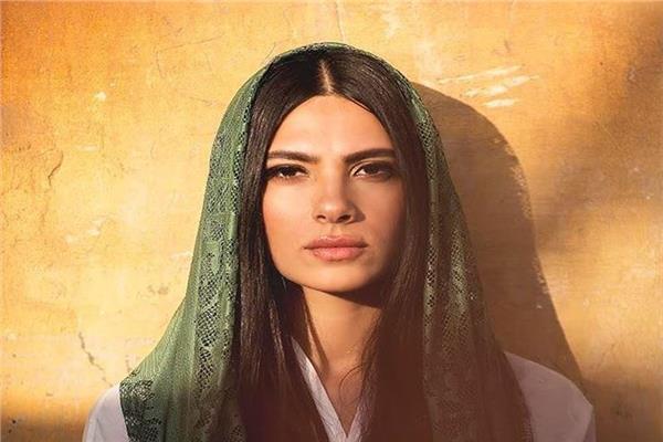 الفنانة هدى المفتي